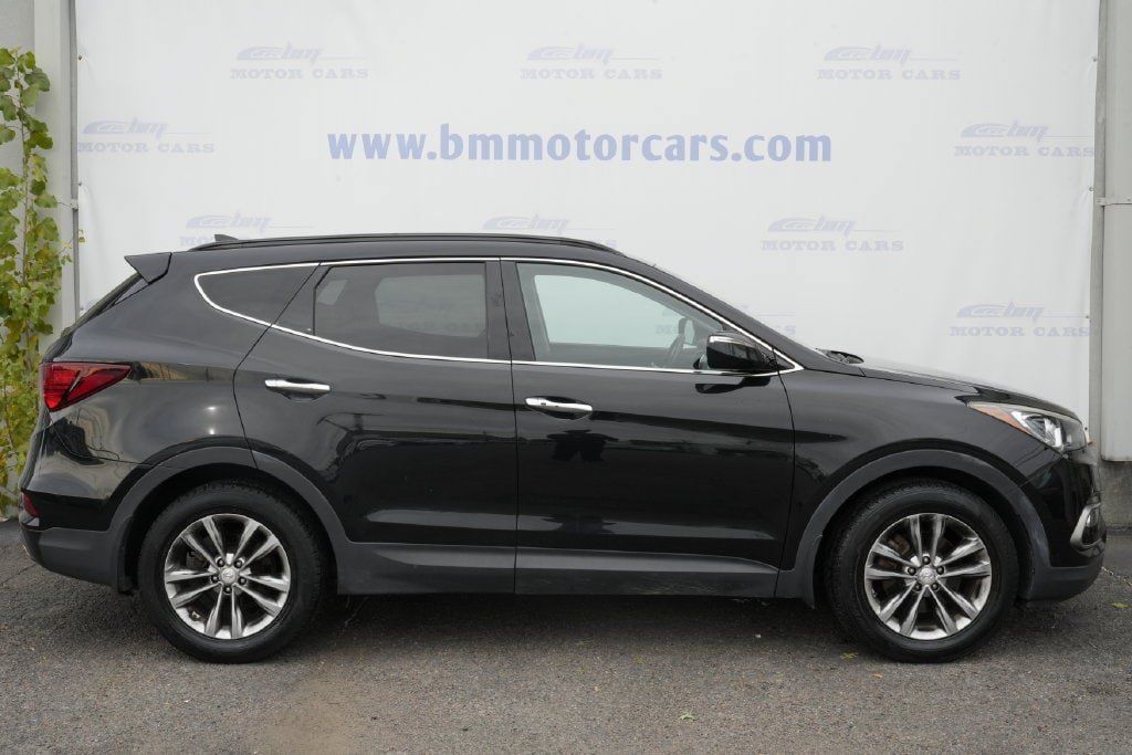 Used 2018 Hyundai Santa Fe Sport 2.0T w/ Cargo Package AWD/4WD image 7