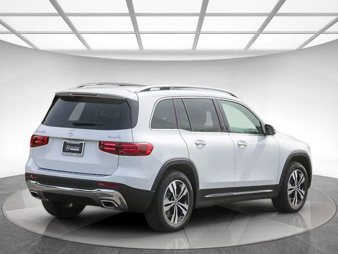 New 2026 Mercedes-Benz GLB 250 4MATIC image 4