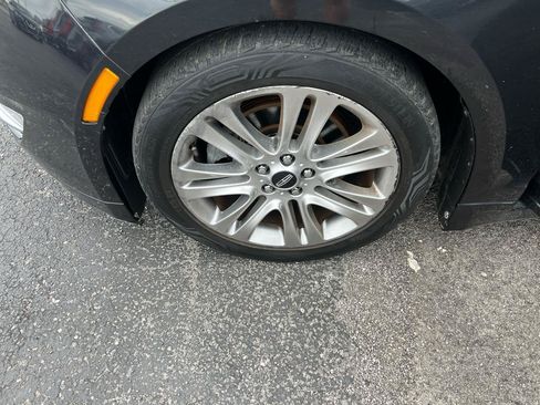 Used 2013 Lincoln MKZ FWD image 25