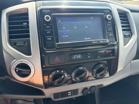 Used 2014 Toyota Tacoma 4x4 Double Cab image 21