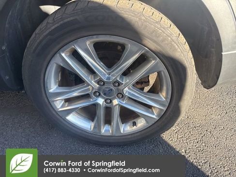 Used 2016 Ford Explorer XLT w/ Equipment Group 202A image 11