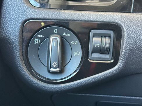 Used 2015 Volkswagen Golf SEL w/ Lighting Package (SEL) FWD image 37