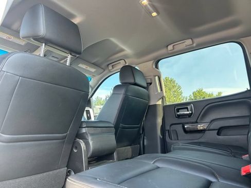 Used 2019 GMC Sierra 2500 SLT w/ Duramax Plus Package AWD/4WD image 28