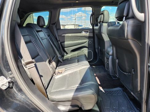 Used 2018 Jeep Grand Cherokee SRT AWD/4WD image 14