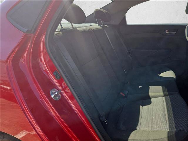 Used 2022 Hyundai Accent SE FWD image 11