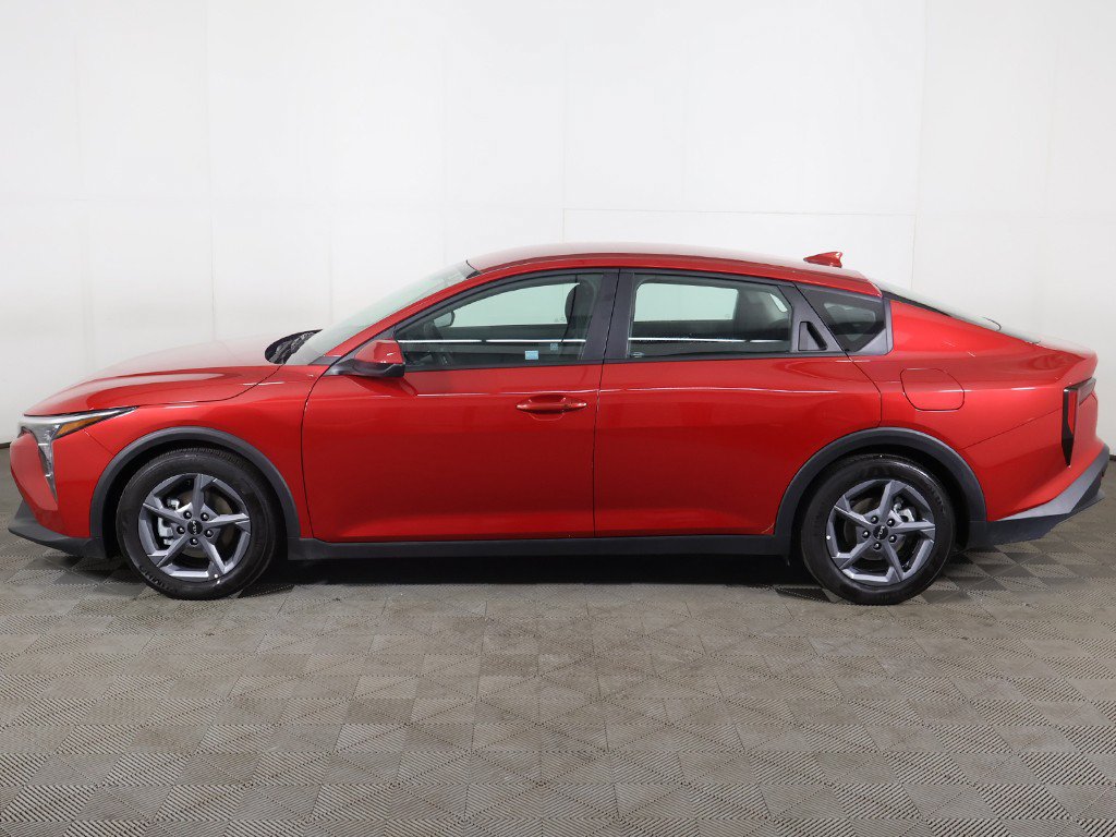 Used 2025 Kia K4 FWD image 16