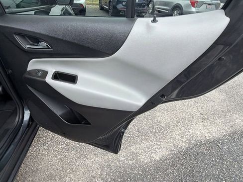 Certified 2022 Chevrolet Equinox LS w/ LS Convenience Package image 17