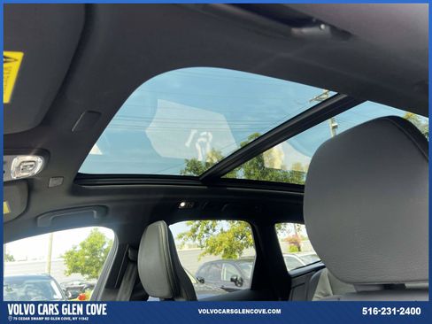 Used 2019 Volvo XC60 T6 Momentum w/ Premium Package AWD/4WD image 19