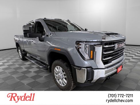 Used 2024 GMC Sierra 2500 SLT w/ SLT Premium Package image 7