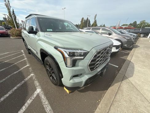 Used 2025 Toyota Sequoia Platinum w/ TRD Off-Road Package AWD/4WD image 3