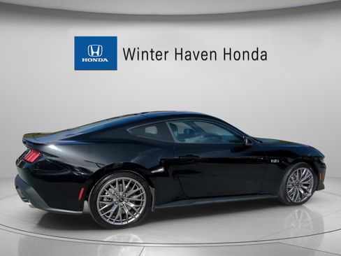 Used 2025 Ford Mustang GT Premium image 30