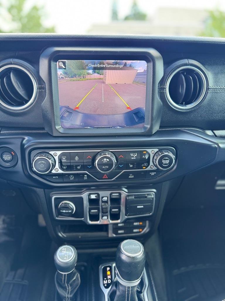 Used 2020 Jeep Gladiator Overland AWD/4WD image 18
