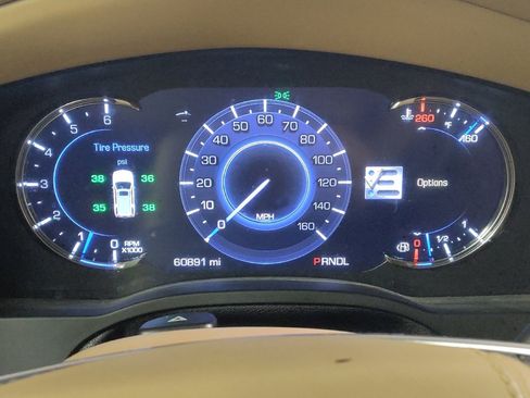 Used 2018 Cadillac Escalade Platinum RWD image 23