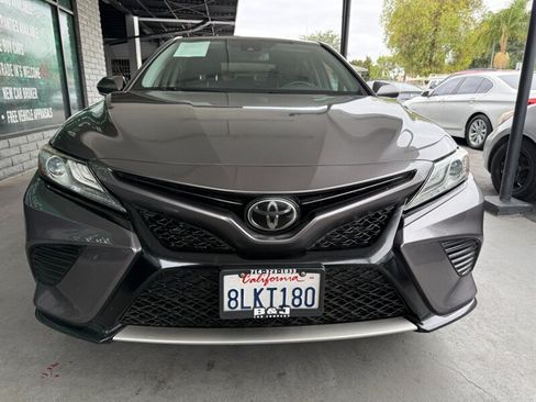 Used 2019 Toyota Camry XSE FWD image 11