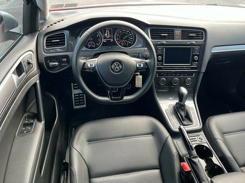 Used 2019 Volkswagen Golf Alltrack SE image 26