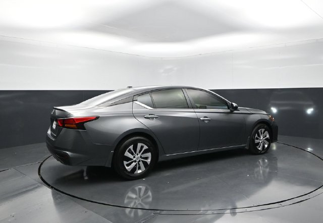 Certified 2025 Nissan Altima 2.5 S FWD image 7
