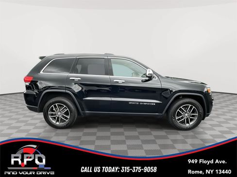 Used 2018 Jeep Grand Cherokee Limited AWD/4WD image 6