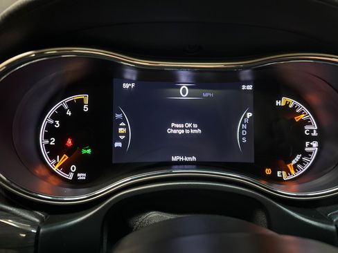 Used 2015 Jeep Grand Cherokee Overland image 18