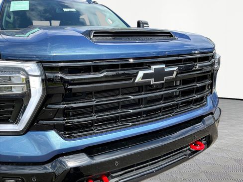 Used 2025 Chevrolet Silverado 3500 LTZ w/ Trail Boss Package AWD/4WD image 31