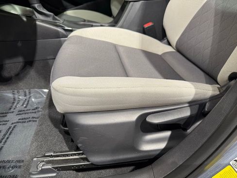 Certified 2024 Toyota Corolla LE image 13