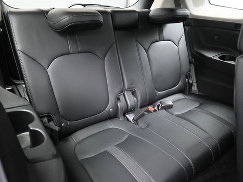 Used 2023 Honda Pilot Touring image 25