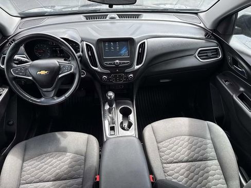 Used 2018 Chevrolet Equinox LT FWD image 28