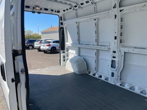 Used 2023 RAM ProMaster 2500 FWD image 23