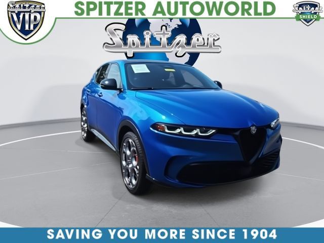 Used 2024 Alfa Romeo Tonale Veloce AWD/4WD image 3