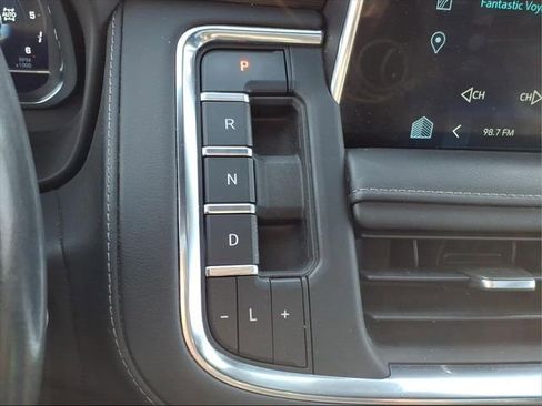 Used 2022 Chevrolet Tahoe LT w/ Luxury Package image 22