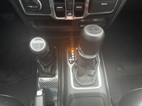 Used 2019 Jeep Wrangler Unlimited Sport S image 17