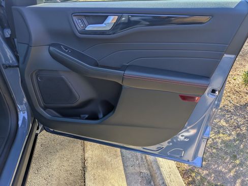 New 2026 Ford Escape ST-Line w/ Tech Pack #1 image 36