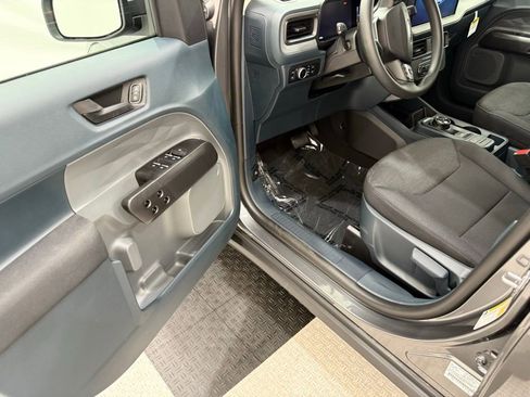 New 2025 Ford Maverick XL image 28