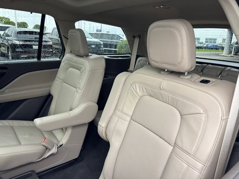 Certified 2024 Lincoln Aviator Reserve w/ Equipment Group 201A AWD/4WD image 26