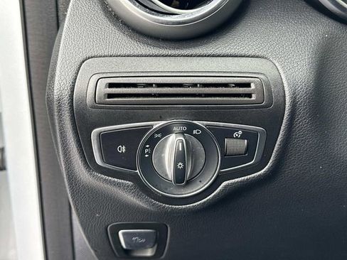 Used 2020 Mercedes-Benz GLC 300 image 28