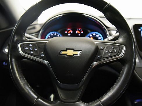 Used 2018 Chevrolet Malibu LT w/ Driver Confidence Package image 24