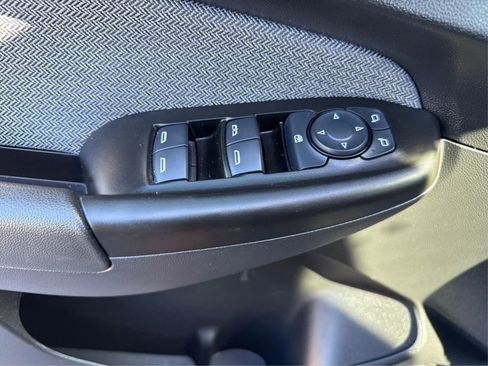 Used 2023 Chevrolet TrailBlazer LS FWD image 19