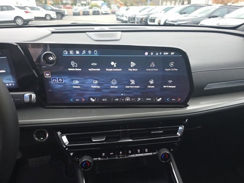 New 2026 Chevrolet Traverse LT w/ Enhanced Driving Package image 18