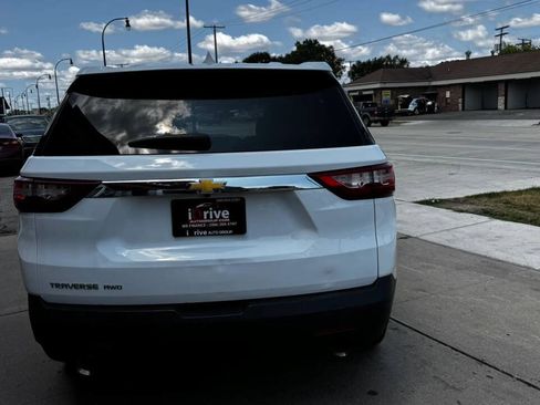 Used 2018 Chevrolet Traverse LS AWD/4WD image 9