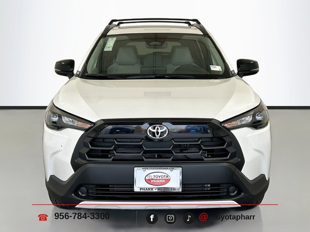 New 2026 Toyota Corolla Cross LE w/ Moonroof Package FWD image 2