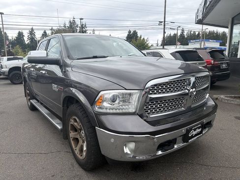 Used 2015 RAM 1500 Laramie AWD/4WD image 3