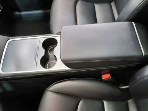 Used 2023 Tesla Model Y Long Range AWD/4WD image 17
