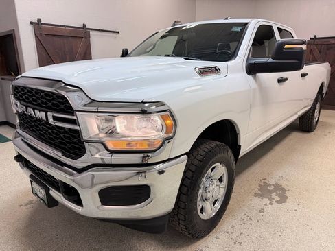 Used 2023 RAM 2500 Tradesman image 3