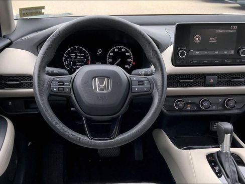 Used 2023 Honda HR-V LX image 6