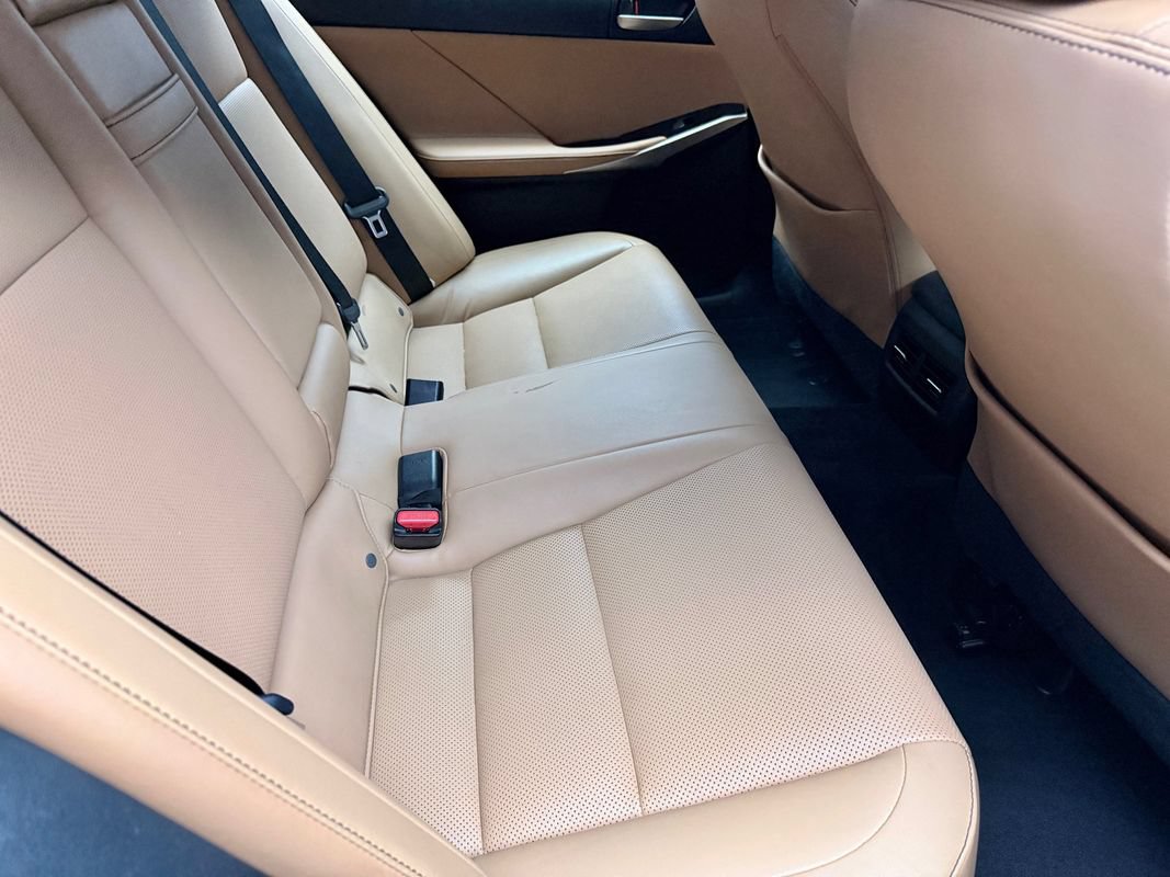 Used 2017 Lexus IS 300 AWD w/ Premium Package image 13