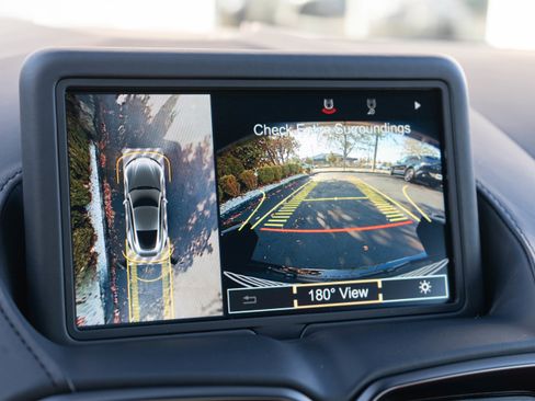 Used 2023 Aston Martin V8 Vantage Coupe image 19