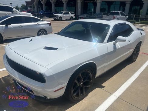Used 2022 Dodge Challenger SXT w/ Blacktop Package image 1