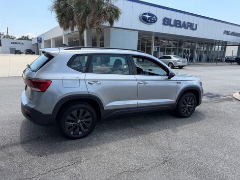 Used 2024 Volkswagen Taos S FWD image 3