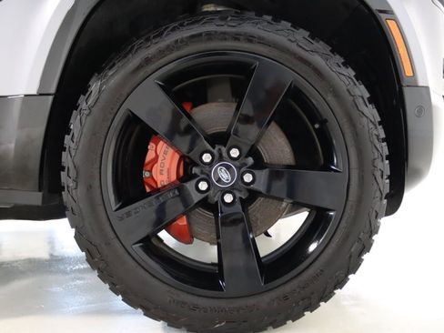 Used 2023 Land Rover Defender 90 X AWD/4WD image 82