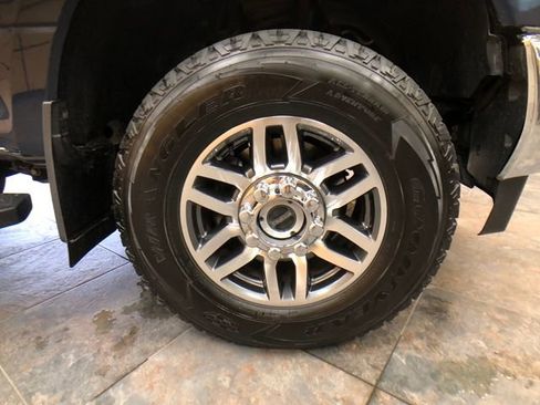 Used 2017 Ford F250 Lariat w/ Lariat Ultimate Package image 9