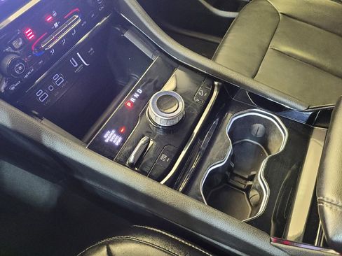 Used 2022 Jeep Grand Cherokee Limited 4xe image 26